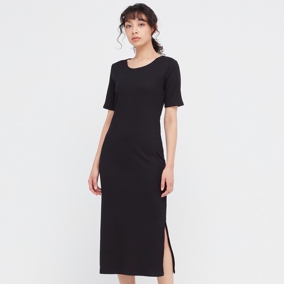 Uniqlo Dresses & Skirts - Uniqlo Ribbed Knit Crewneck Short Sleeve Slit Column Maxi Dress in Black
